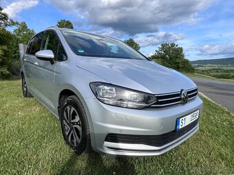 Volkswagen Touran 1,5 Tsi ACTIVE 2022 92 300 km - 2