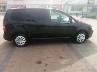 VW TOURAN 1,6FSI - 2