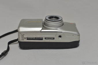 OLYMPUS SUPERZOOM 80 G / ZACHOVALÝ / FUNKČNÍ. - 2