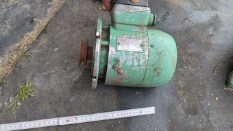 PRODÁM MOTOR STAV OK - 2