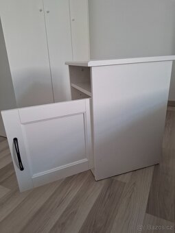Nocni stolek Songesand Ikea - 2