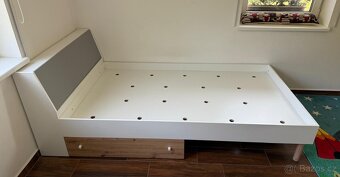 Postel s úložným prostorem a šuplíkem - 2