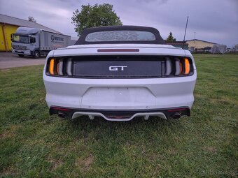 Zadní světla Ford Mustang kouř 2015-2023 konverze US na EU - 2
