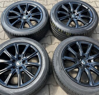 Volkswagen T5, T6 alu 8,5x18 5x120 ET50 pneu 255/45/18 103V - 2