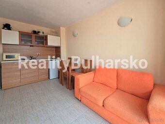 Prodej zařízeného apartmánu 2+kk s balkonem-Slunečné pobřeží - 2