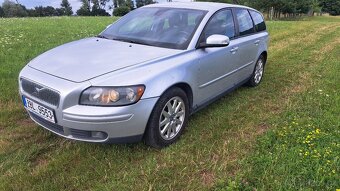 Prodám Volvo v50 nafta 16.D.najeto 166....rok 2008..20 19 - 2