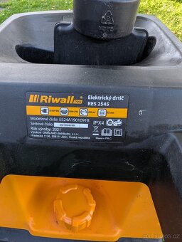Drtič větví Riwall RES 2545 - 2