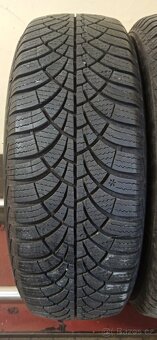 Goodyear Ultragrip 9 185/60 R15 84T 5,5 - 6,5 mm - 2