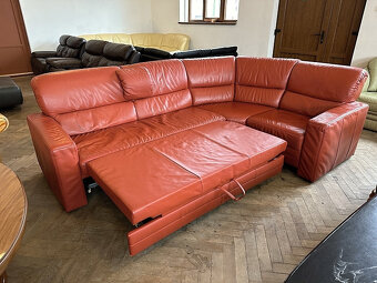 474 Kožená rozkládací rohová sedací souprava sedačka červená - 2