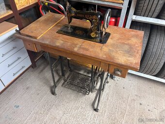 Šičí stroj BOBBIN šlapací - 2