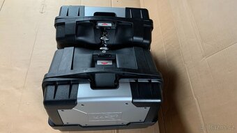 Triumph Tiger 800 / sada bočních kufrů, nosiče Givi/Kappa - 2
