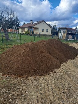 Katrovana zemina (ornice) tříděnou - 2