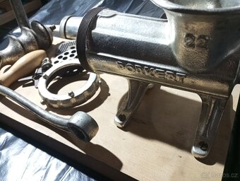 Mlýnek Porkert 22 + narážka - 2