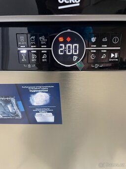 Nepoužitá myčka Beko BDFN26646XC - 2