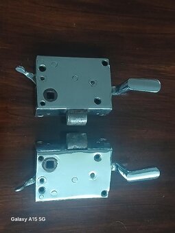 Aero 30, 50 - zámky dveří P+L - 2