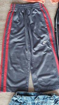 Chlapecké tepláky, kalhoty a kraťasy vel. 110 - 2