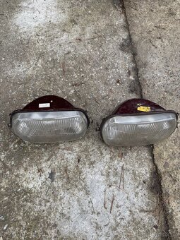 Škoda 105 přední světla - 2