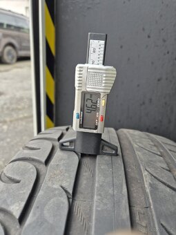 235/45r17 letní pneumatiky - 2