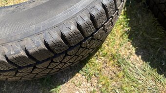 Pneu 225/70 R15 C - 2