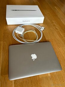 MacBook Air, 8GB, 256SSD - 2