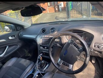 Ford Mondeo mk4 2.5T na díly titanium x s sport - 2