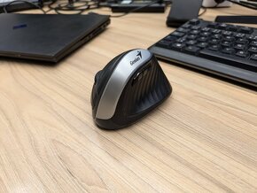 Myš Genius Ergo 8250S - ergonomická vertikální - 2