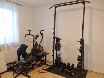 stojan na činku, stojan na posilování - 2