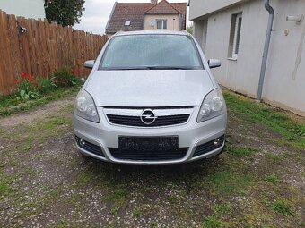 Opel Zafira 1.8i benzín 7místné - 2