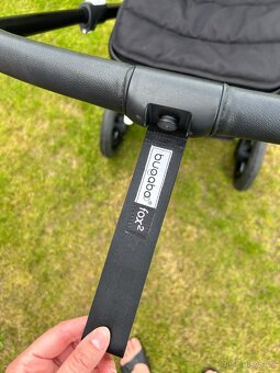 Bugaboo Fox 2 v černé barvě - 2
