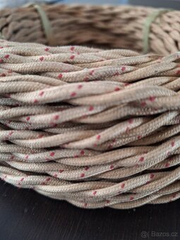 Starý opletený dvoužilový kabel - 2