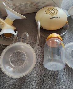 Elektronická odsávačka mateřského mléka MEDELA - 2