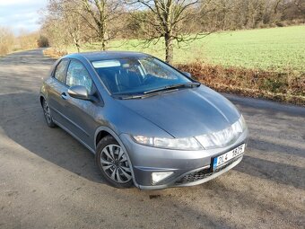 Honda civic 8g - 2