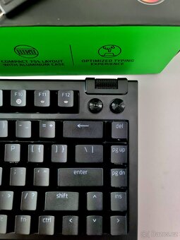 Razer Blackwidow V4 75% Orange Switches - 2