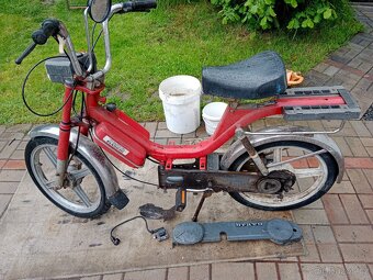 Moped - 2