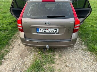Kia Ceed 1.6 CRDI - 2
