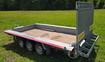 Prodám tří nápravový přepravník stavebních strojů 3500kg - 2