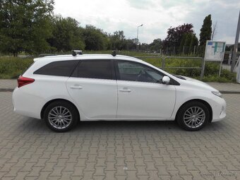 Toyota Auris COMBI- rv2013- 1.6 97kw- 112000km - 2