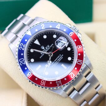 Rolex GMT Master 2 Pepsi - 2