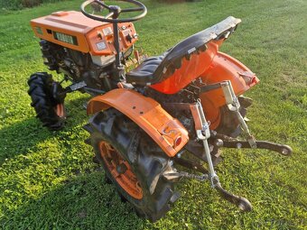 Malotraktor trakturek - 2