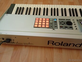 Roland Fantom X8 - 2