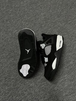 Nike Air Jordan 4 Retro "White Thunder" - 2