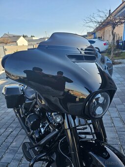 Harley Davidson Street Glide ST117 - 2