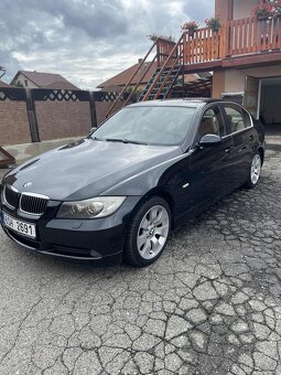 BMW E90 325d - 2