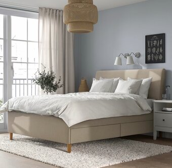 Čalouněná postel IKEA - 2