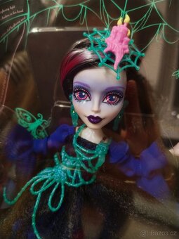 Monster high Lenore Loomington sběratelská panenka - 2