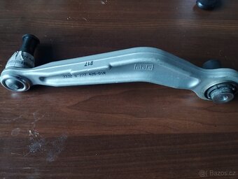 BMW E60/E61 pravé zadní rameno originál - 2