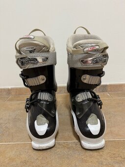 Komfortní dámské lyžařské boty (lyžáky) Atomic - 2