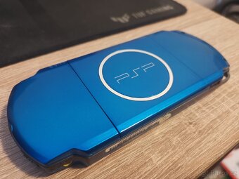 PSP 3000 Marine Blue - 2