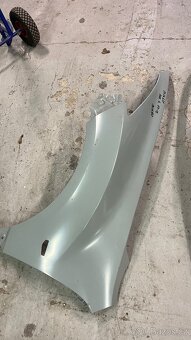 Mazda 6 přední blatníky - 2