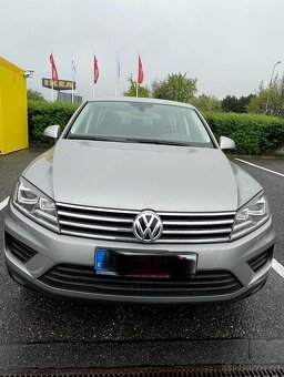Volkswagen Touareg - 2